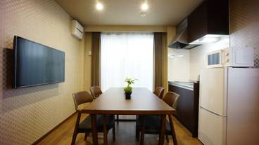 客室内のダイニングエリア / 21