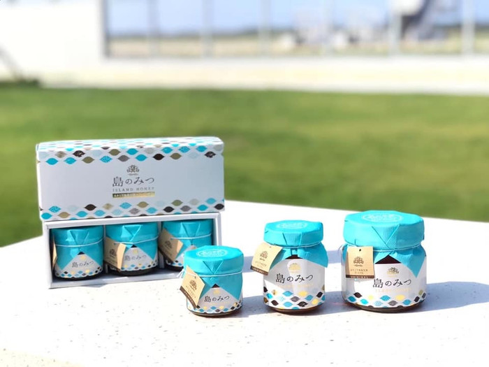 空港限定の人気商品「島のみつ」。宮古諸島で採れた蜂蜜で、トロピカルでフルーティな香りが特徴