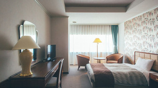 ツインルームダブルサイズベッド 2 台