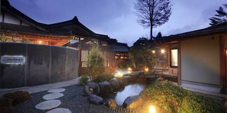 河口湖温泉寺 露天風呂の宿 夢殿