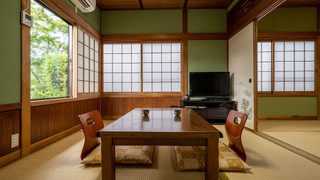 [由布岳] 由布岳一望の一軒家風客室 (6畳+6畳+縁側+専用庭) 禁煙