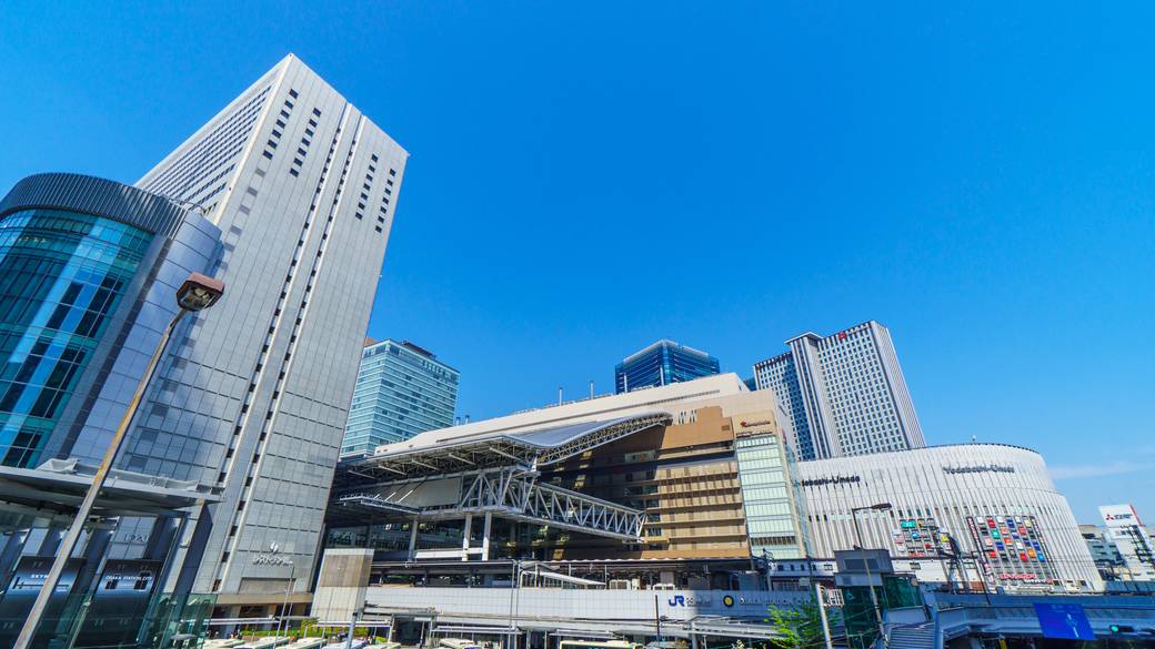「大阪駅」に到着
観光前に腹ごしらえ / 1