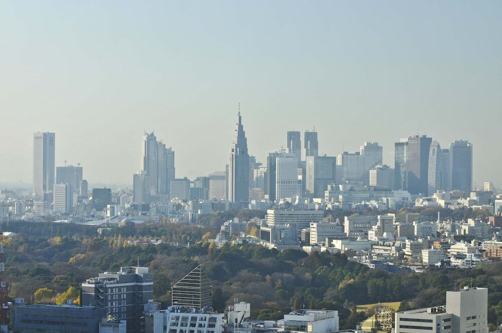 忙しない東京でも、くつろぎの時間くらいは静かに過ごしたい4061575