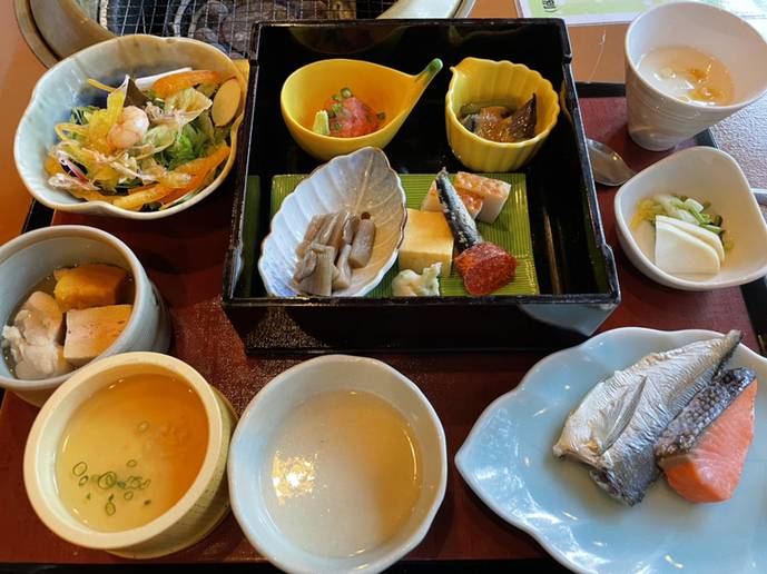 種類豊富な
和の朝食膳 / 1