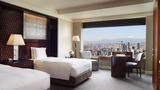 ルーム ダブルベッド 2 台 (View)