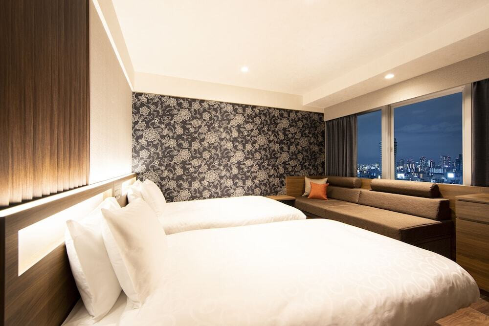 ハイフロアスーペリアツイン with Sofa Bed