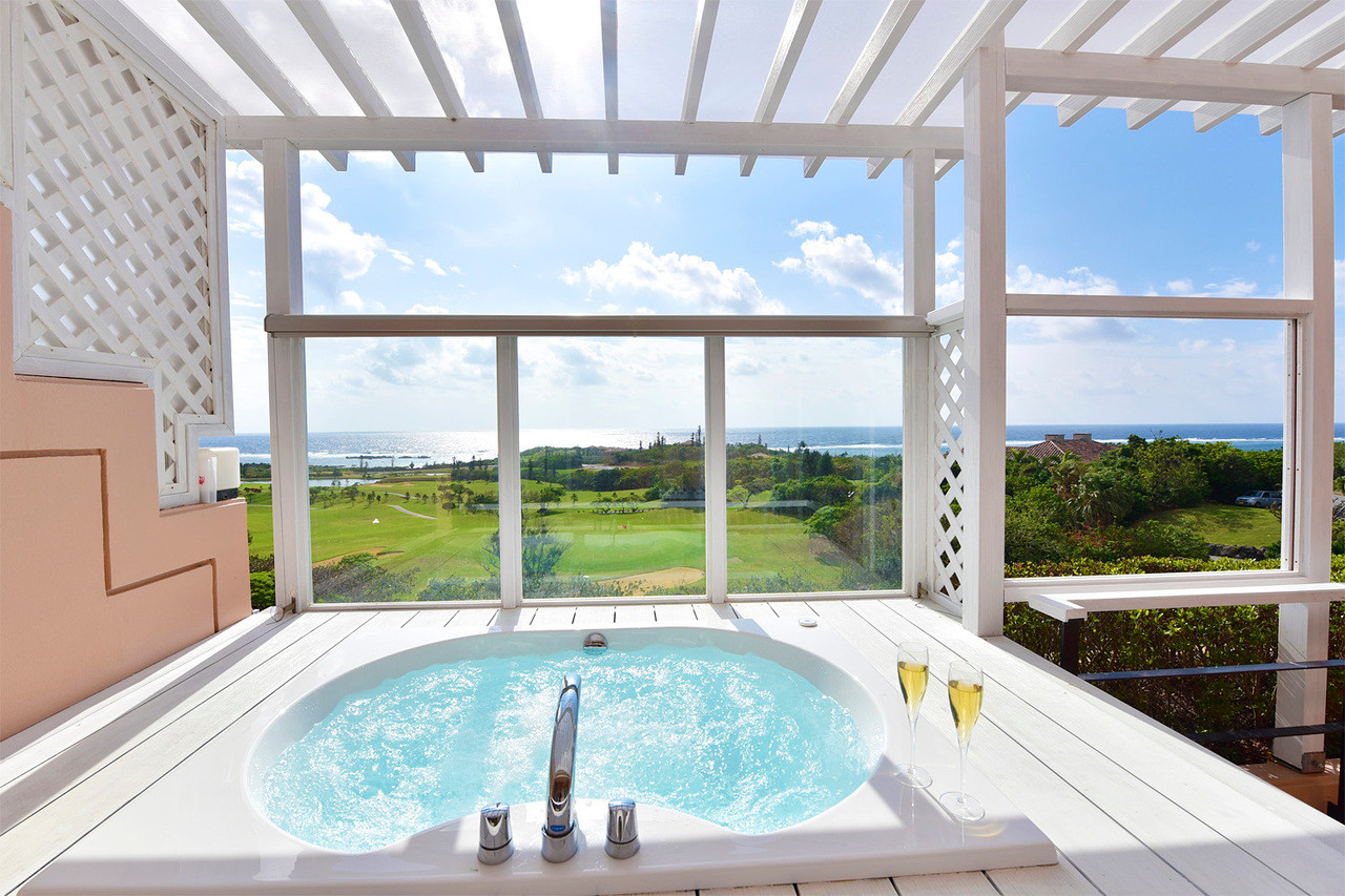 朝食の期間限定メニューが楽しみ♪ウミガメが泳ぐ南国リゾートホテル3535053