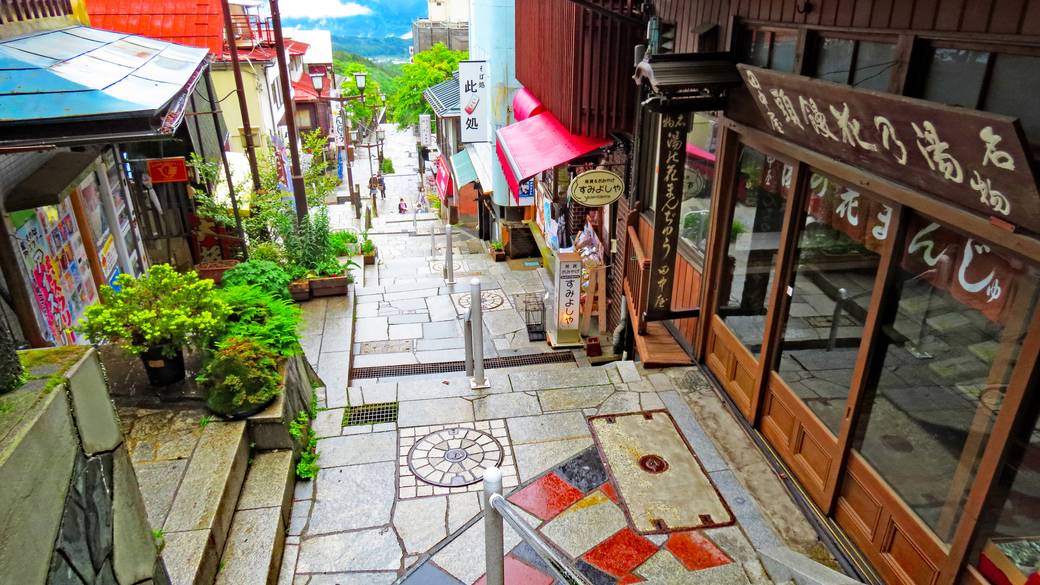 伊香保温泉の石段街② / 2