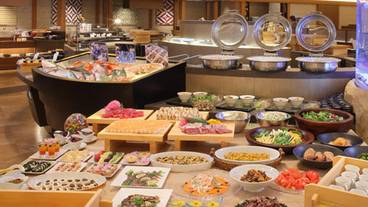 夕食ブッフェ / 1