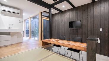 客室内のダイニングエリア / 11