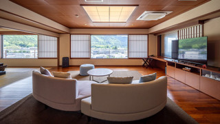 Mikazuki CLUB9 すその 禁煙