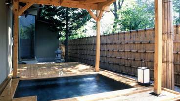 屋外スパ浴槽 / 1