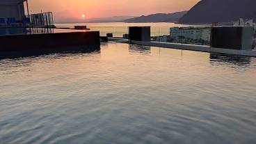 インフィニティ プール / 11