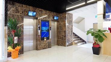 エレベーター / 1