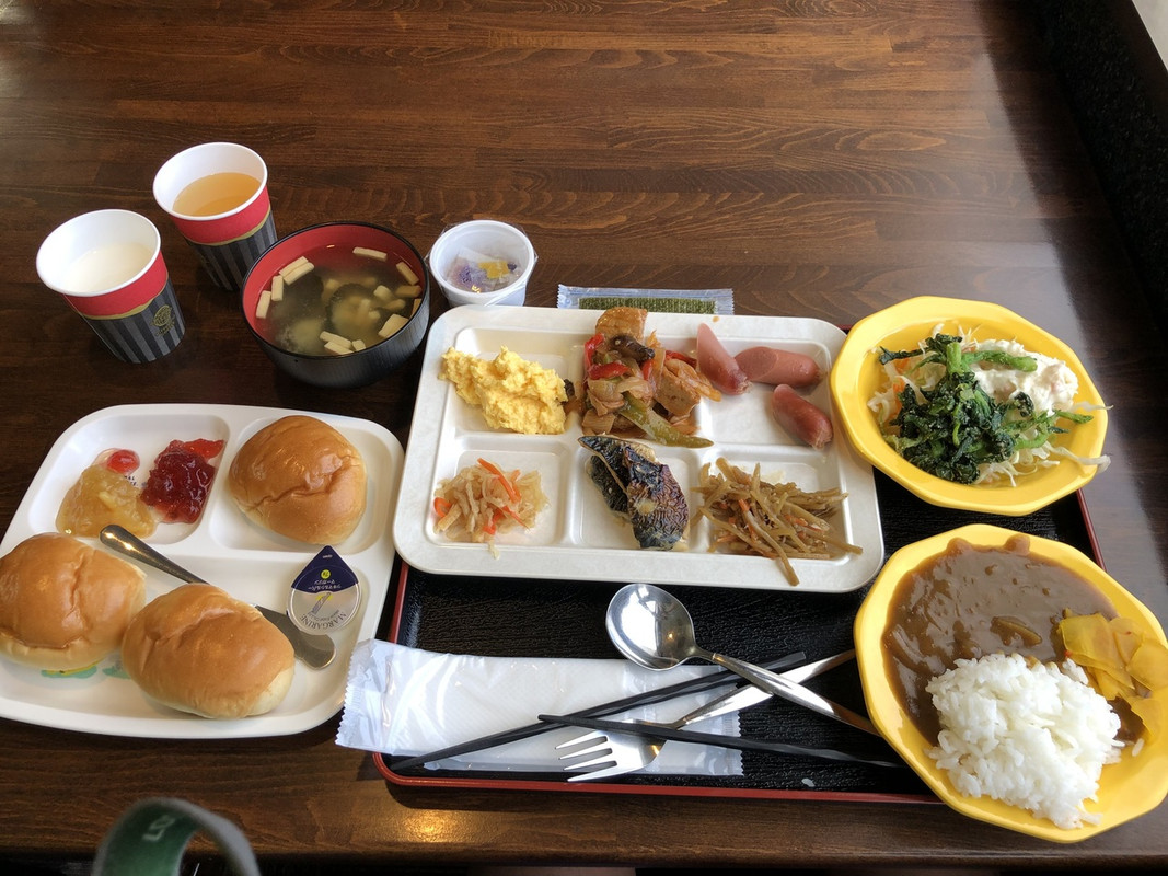 朝カレーにリンゴジュースは美味しかった