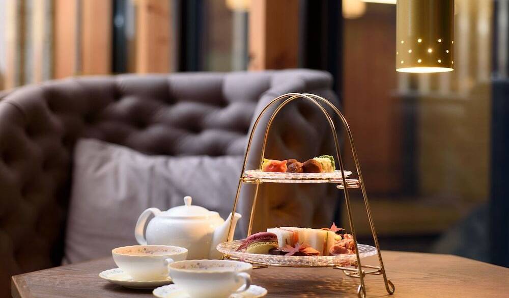 ラウンジのアフタヌーンティー① / 1