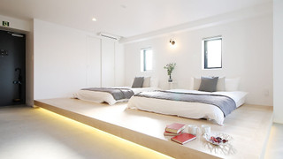 デザイン スタジオ (702)