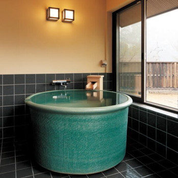 カップルに嬉しい露天風呂付きの客室3507233