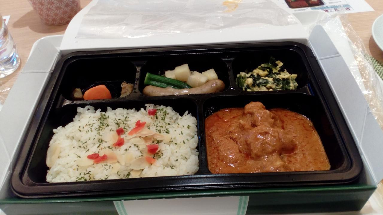 ロビーから浅草寺が目前、朝食に「ハラールミールボックス」があるホテル3704244