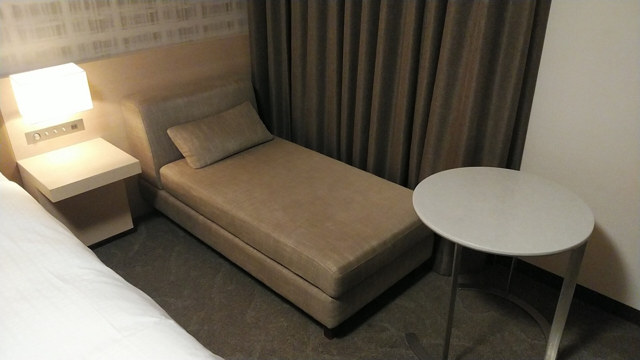 ソファーにテーブル