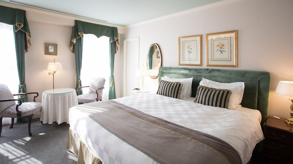 クラシカルなインテリアで落ち着く客室4374447