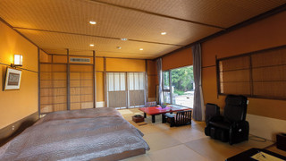 和室 ローベッド & 専用バスルーム付