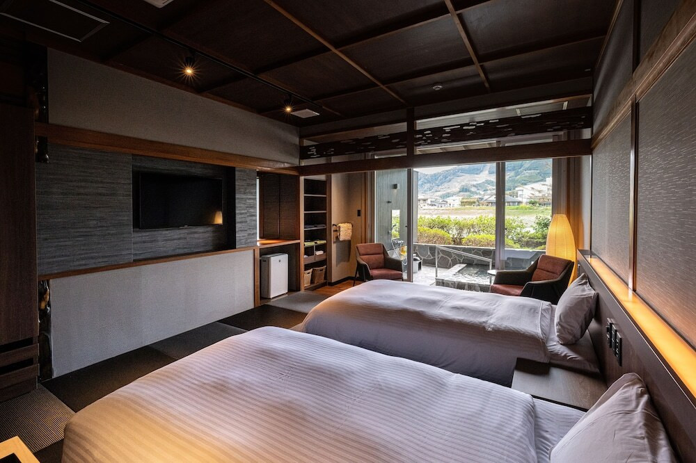 飲泉もできる天然温泉で心も体もうるおうお宿4070906