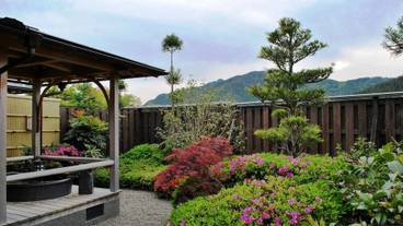 和室 露天風呂付客室 楓の間／眺望 / 6