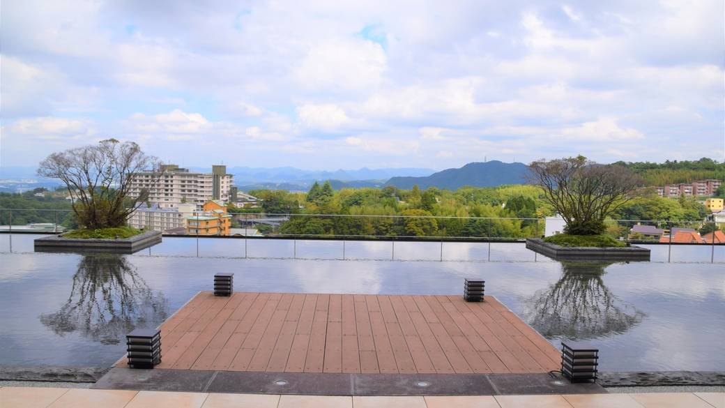 ロビーからの眺め① / 1