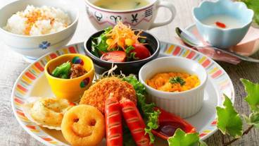 食事・飲み物 / 11