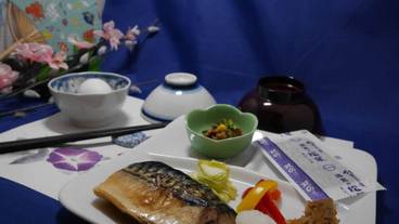 食事・飲み物 / 1