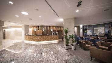 本館フロント / 2