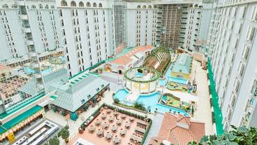 アトリウムロビー全景 / 2