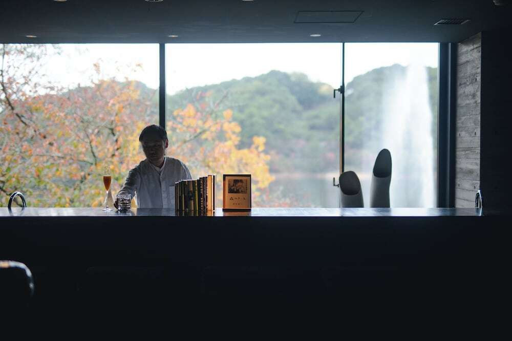 ロビーラウンジ