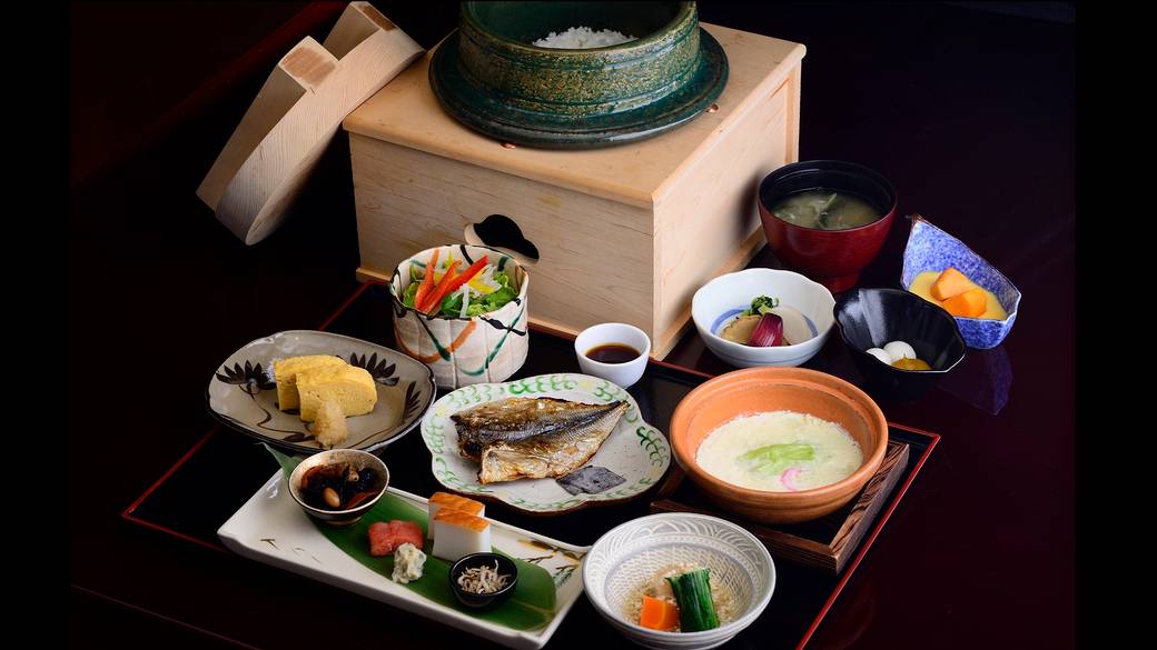 丁寧な和朝食で
一日のはじまり / 1