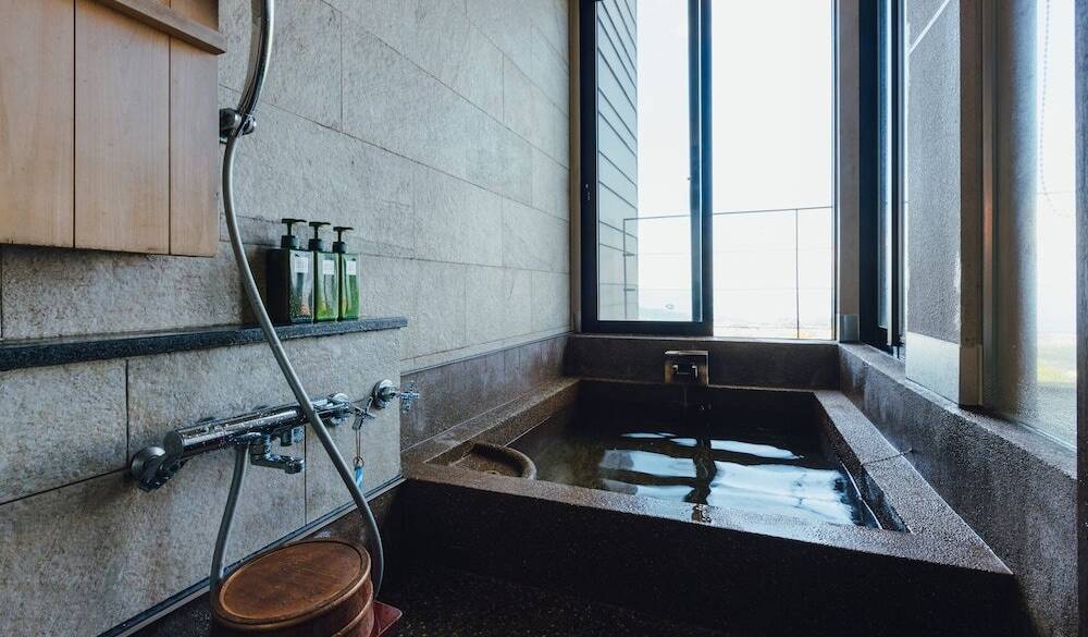 客室半露天風呂③ / 2