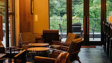 ロビーラウンジ / 18