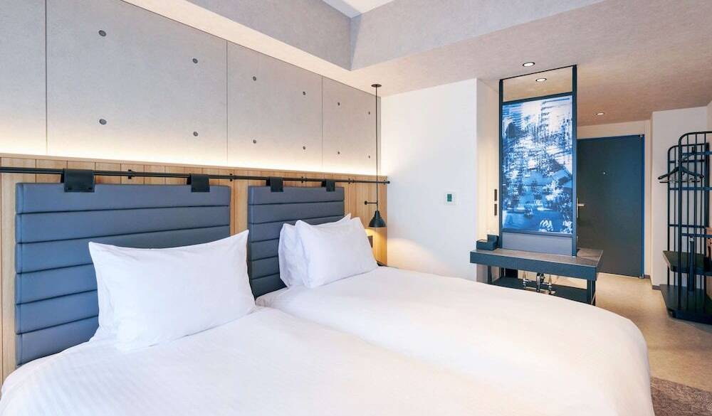 スタンダードツイン / 1