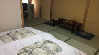 和室（2人部屋、共用バスルーム）