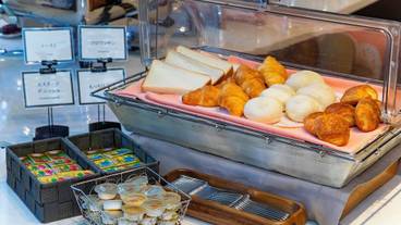 朝食ビュッフェ / 11