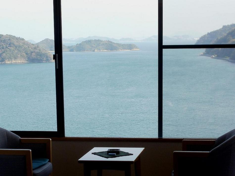 7. 海に浮かぶ島々を眺めながら温泉三昧♪「きのえ温泉 ホテル清風館」3506231