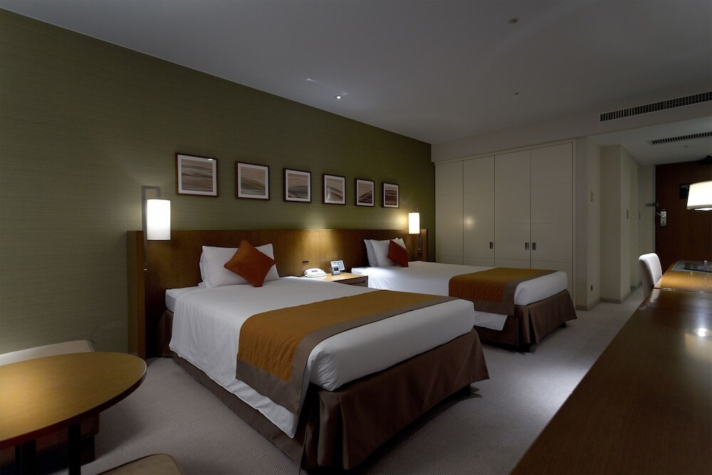 京王プラザホテル＜新宿区＞3771555