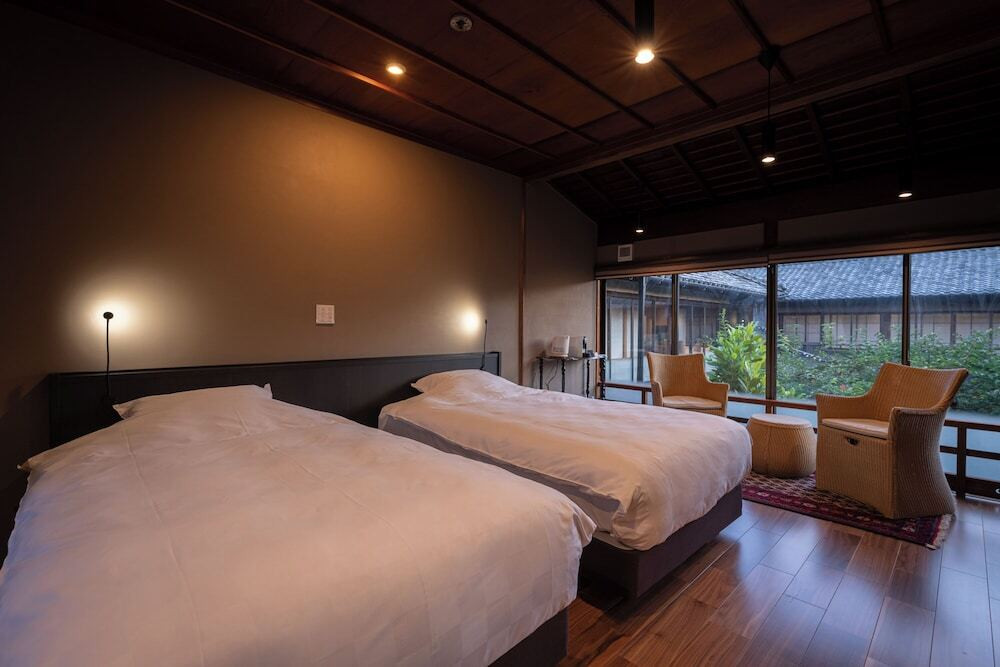 井筒楼 七番 ベッド