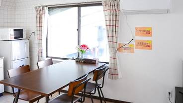 客室内のダイニングエリア / 15