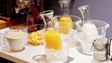 食事・飲み物 / 3