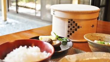 朝食スペース / 10