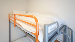 スタンダード ルーム ダブルベッド 1台 + ロフトベッド1台　禁煙