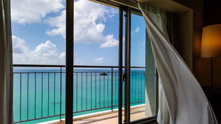 スーペリアルーム (レッド) : 定員2名 禁煙