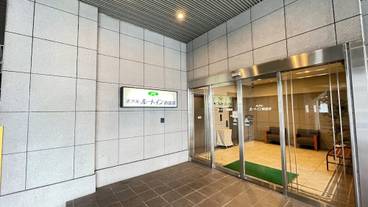 施設の入り口 / 6