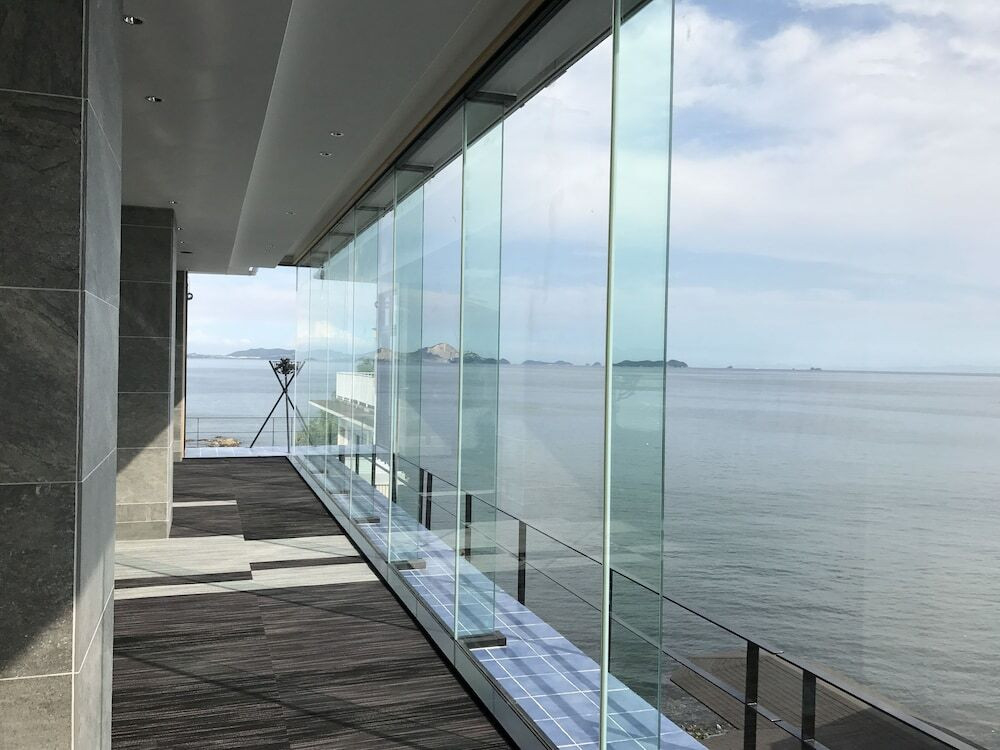 ロビーラウンジ